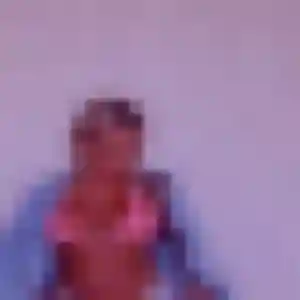 rencontre sexe à Aix-les-Bains : profil de Anne-Charlotte, 30 ans - sans engagement