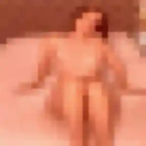 Rejoins Elodie, 21 ans à Andrésy en privé