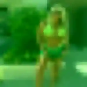 Belle Alienor, 35 ans à Artigues-près-Bordeaux - voir sa photo