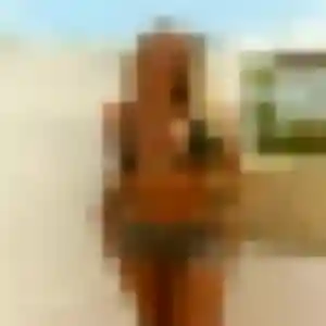 Debora (34 ans) à Auray propose une rencontre aujourd'hui