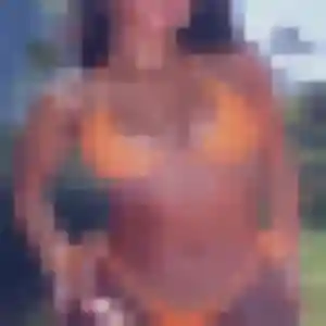 Photo de Flavia à Bain-de-Bretagne (25 ans) - rencontre sexe gratuit