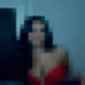 Contacte Jocelyne, 26 ans à Bellevigne-en-Layon en privé