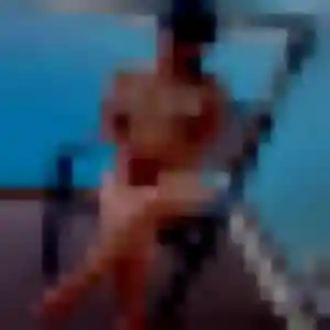 Siham, 31 ans, en ligne à Bois-le-Roi pour une rencontre coquine