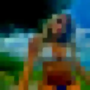 Elena, 32 ans, connectée à Carnoux-en-Provence pour une rencontre coquine