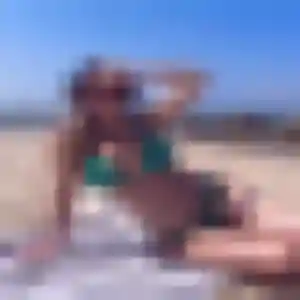 Agnes, 28 ans, connectée à Ceyrat pour un rencontre sexe