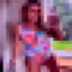 Imane de Châteaurenard, 20 ans - rencontre sexe discret