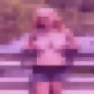 Anne-Sophie, 19 ans, cherche un rencontre sexe à Corbas