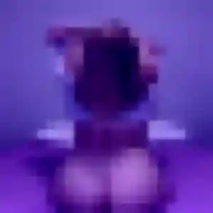 Brunehilde, 23 ans, dispo pour rencontre sexe à Épône