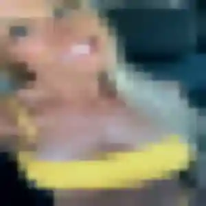 Daphne, femme de 21 ans cherche rencontre sexe à Grans