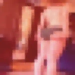 Zina, 36 ans, en ligne à Gueugnon pour une rencontre coquine