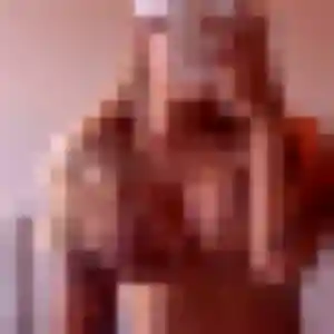 Gisele, 22 ans, connectée à Hennebont pour une rencontre coquine