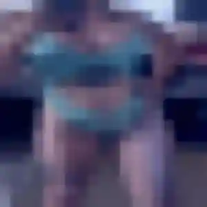 rencontre sexe à L'Isle-Adam : photo de Nora, 19 ans - inscription gratuite