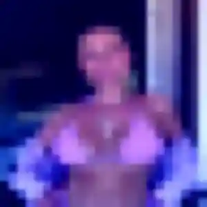 Zoe de Le Val d'Hazey, 42 ans - rencontre sexe discret