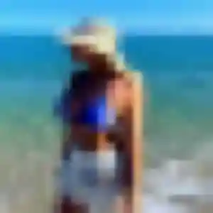 rencontre sexe à Lège-Cap-Ferret : photo de Penelope, 25 ans - accès libre