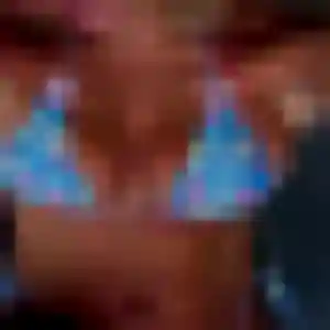 Josiane, 37 ans, disponible à Magny-les-Hameaux pour un rencontre sexe