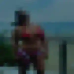 rencontre sexe à Mer : photo de Colombine, 19 ans - accès libre