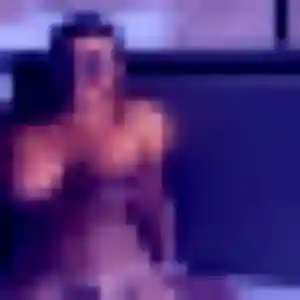 Naomi, 19 ans, connectée à Montech pour une rencontre coquine