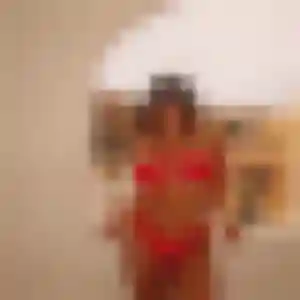 Uranie, femme de 22 ans propose rencontre sexe à Morlaix