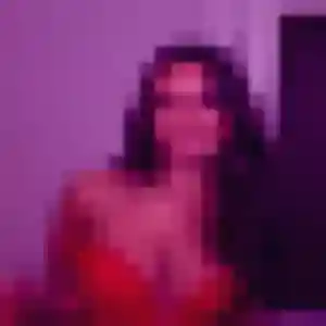 Rejoins Violette, 29 ans à Mouguerre gratuitement