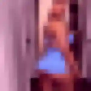 Dounia, 22 ans, en ligne à Nemours pour un rencontre sexe