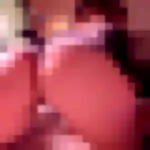 Rencontre Whitney, 21 ans à Neuilly-sur-Seine en privé
