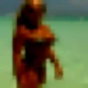 Photo de Hilary à Plaisir (23 ans) - rencontre sexe sans inscription