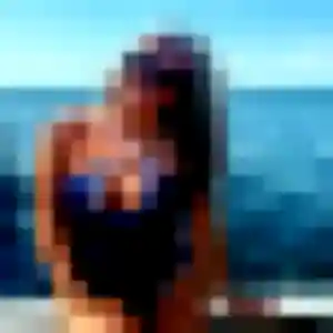 Lena, 40 ans, cherche un rencontre sexe à Prévessin-Moëns