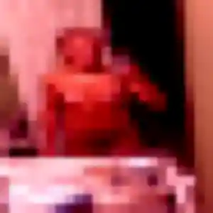 Contacte Justine, 21 ans à Quincy-Voisins en privé