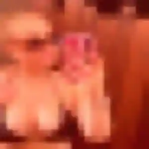 Photo perso de Manon, 29 ans à Saint-Genis-Pouilly - plan discret