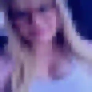 Kelly, 22 ans, en ligne à Saint-Lys pour une rencontre coquine