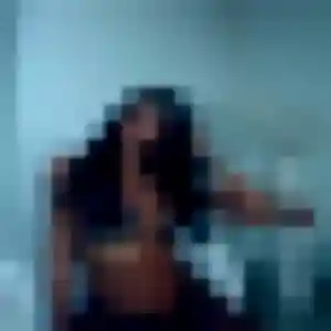 Valentine (43 ans) à Saint-Maurice-l'Exil cherche un rencontre sexe rapidement