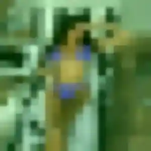 Elsa, 35 ans, connectée à Saint-Mitre-les-Remparts pour une rencontre coquine