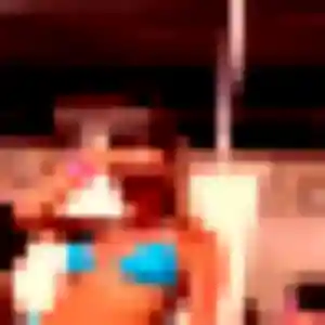 Olga, femme de 35 ans cherche rencontre sexe à Saint-Pierre-des-Corps