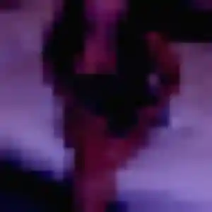 Tessa, 30 ans, connectée à Saint-Rémy-de-Provence pour une rencontre coquine