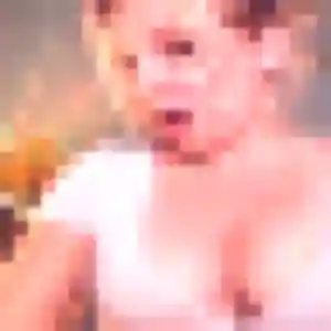 Rencontre Katia, 23 ans à Saint-Saturnin-lès-Avignon en privé