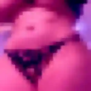 Rose-Marie (38 ans) à Saint-Xandre propose un rencontre sexe maintenant