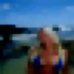 Severine, 30 ans, connectée à Sainte-Anne pour une rencontre coquine