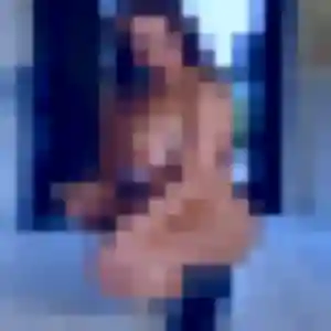 Photo privée de Flavie, 30 ans à Sainte-Rose - rencontre coquine