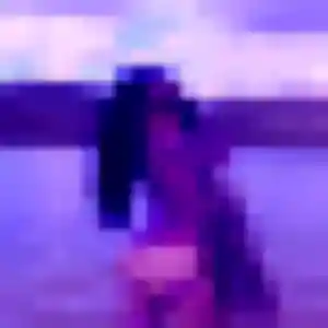 Lola de Villeneuve-lès-Avignon, 21 ans - rencontre sexe discret