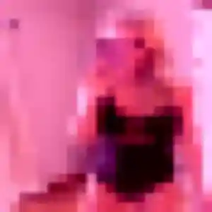Iseult, 32 ans, en ligne à Voisins-le-Bretonneux pour une rencontre coquine