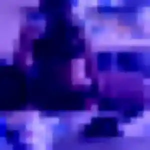 Khadija, 21 ans, connectée à Waziers pour une rencontre coquine